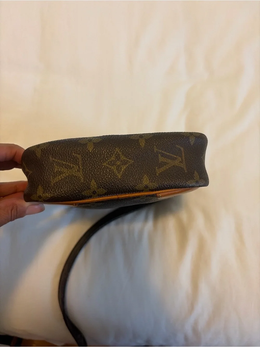 Louis Vuitton Monogram Canvas Messenger Bag - Brown with Tan Trim